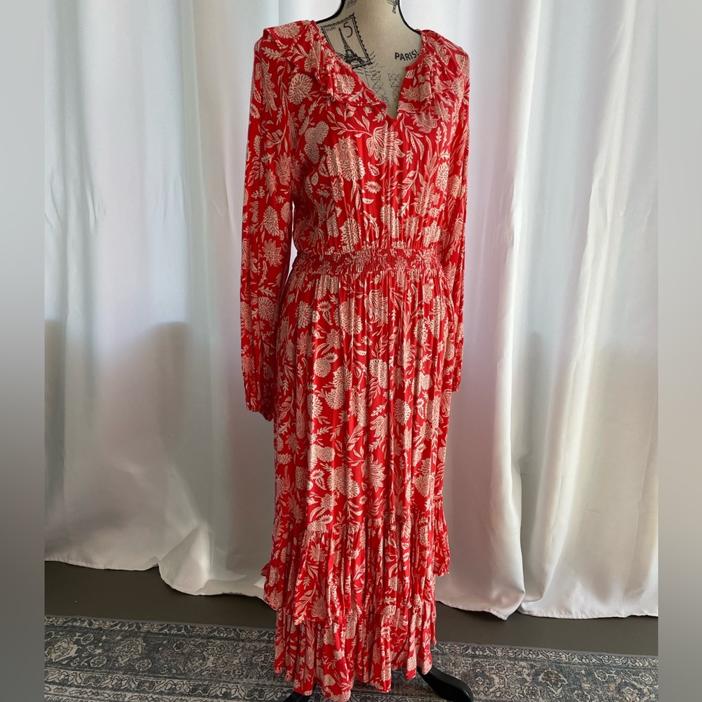 Universal Thread Red Floral Long Sleeve Dress